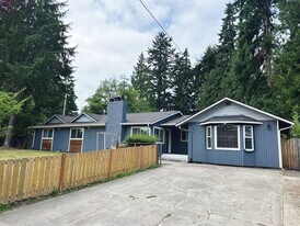 4529 Crescent Ave in Everett, WA - Building Photo