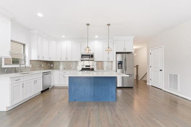 property at 5103 Meadowview Ave