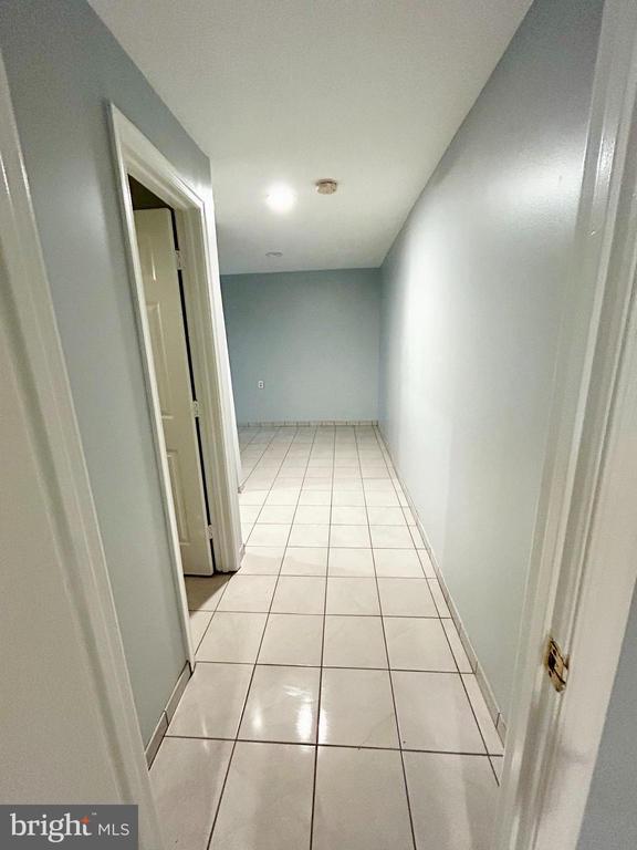 12413 New Hampshire Ave in Silver Spring, MD - Building Photo - Building Photo