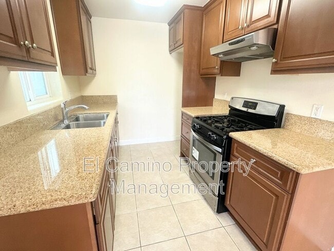 338 83rd St in Los Angeles, CA - Building Photo - Building Photo