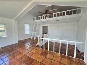 56 SE 3rd Ave in Deerfield Beach, FL - Building Photo - Building Photo