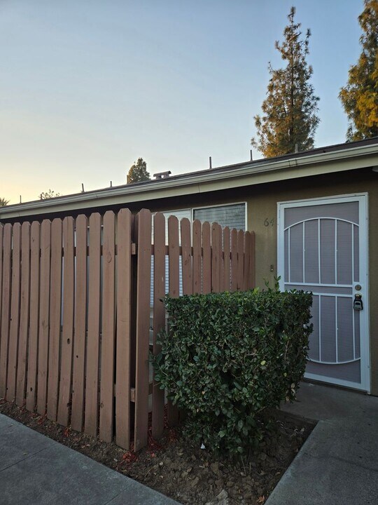 4743 Jackson St in Riverside, CA - Building Photo