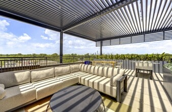 The Goodwin Apartments in Austin, TX - Building Photo - Building Photo