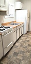 40 Grove St, Unit 2 in Dover, NH - Building Photo - Building Photo
