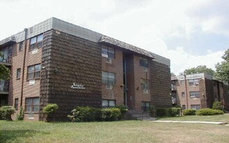 Kingsley Apartments in Plainfield, NJ - Building Photo