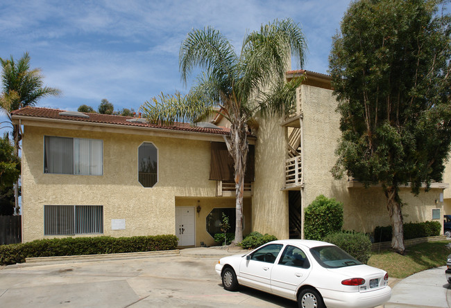 16791 Moody Cir in Huntington Beach, CA - Building Photo - Building Photo