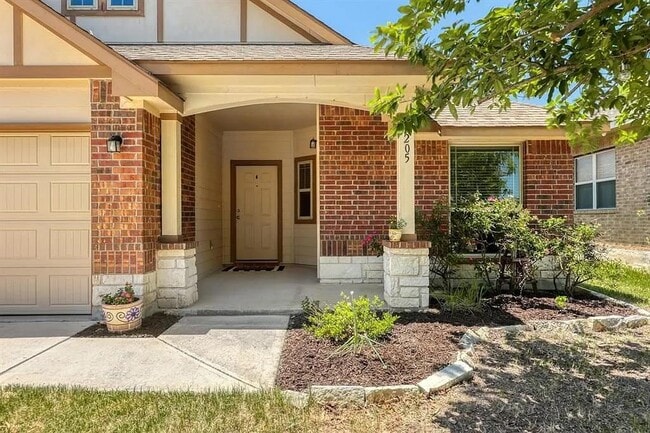 205 Field Corn Ln in San Marcos, TX - Building Photo - Building Photo