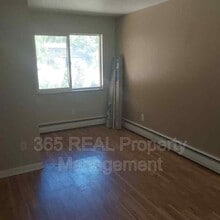 1434 E 16th St in Loveland, CO - Foto de edificio - Building Photo