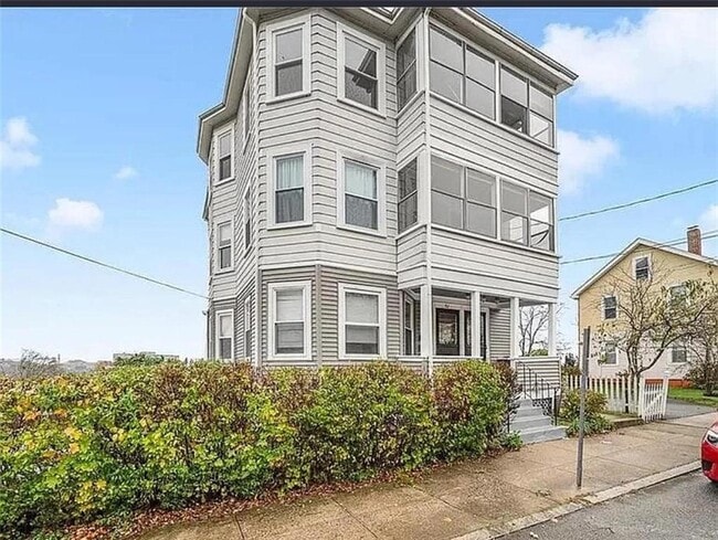 property at 52 Clifford St