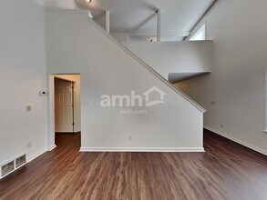 6889 Show Boat Ln in Cordova, TN - Building Photo - Building Photo