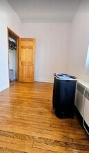 205 E 73rd St in New York, NY - Building Photo - Building Photo