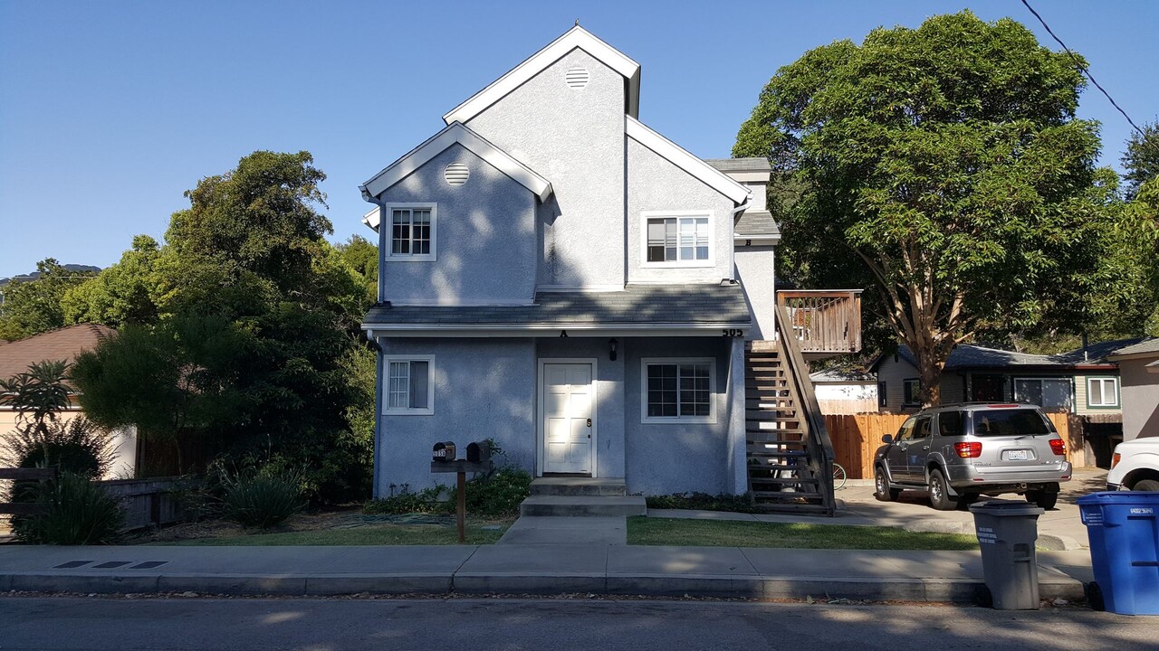 1279 Murray Ave in San Luis Obispo, CA - Foto de edificio