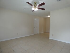 4575 Southern Pl in Pace, FL - Foto de edificio - Building Photo