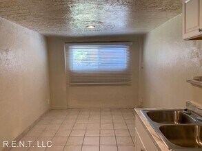 1832 Cresthill Dr in Salt Lake City, UT - Building Photo - Building Photo