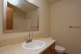 Rockwood Park Apartments in Salem, OR - Foto de edificio - Interior Photo