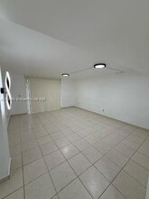 8615 NW 8th St in Miami, FL - Building Photo - Building Photo