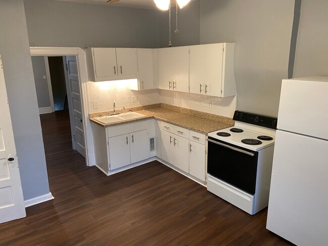 4044 Russell Blvd, Unit A in St. Louis, MO - Foto de edificio - Building Photo