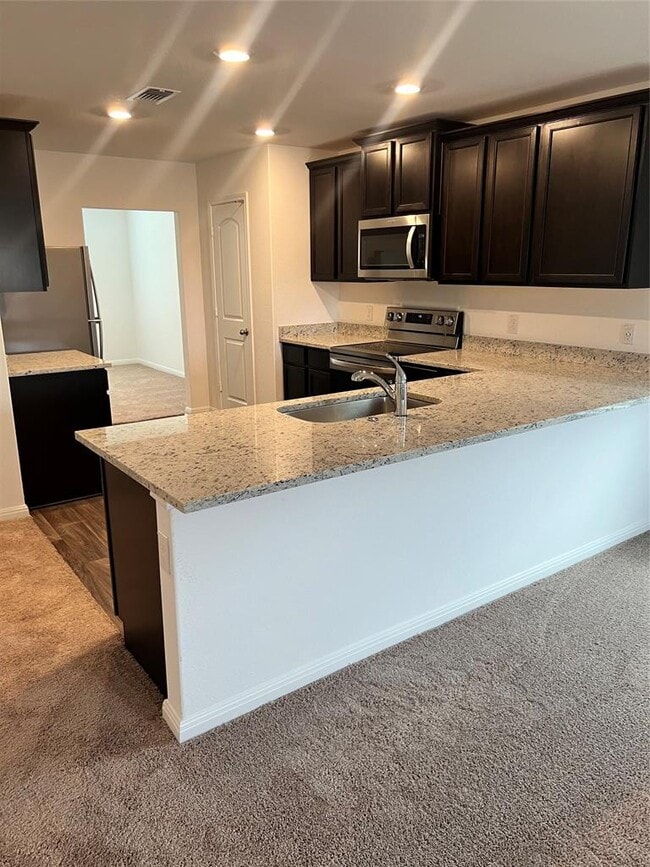 125 Maywood Ln in Jarrell, TX - Building Photo - Building Photo