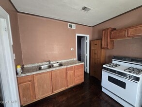 3214 Douglas Ave in El Paso, TX - Building Photo - Building Photo