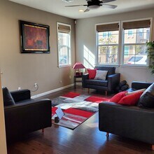 336 N Park Ct in Martinez, CA - Building Photo - Building Photo