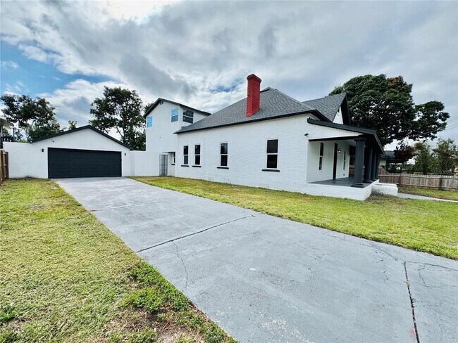 1017 E 19th Ave in Tampa, FL - Building Photo - Building Photo