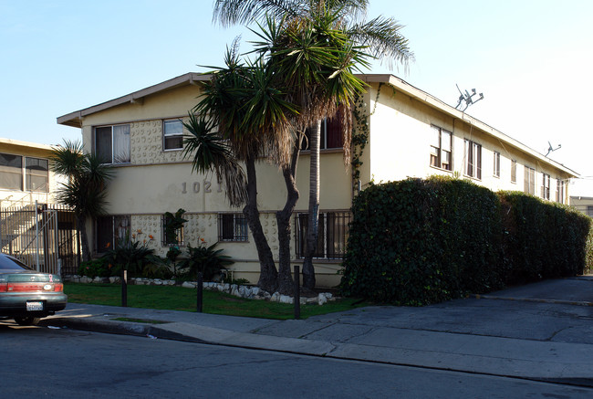 10212-10214 Felton Ave in Inglewood, CA - Foto de edificio - Building Photo