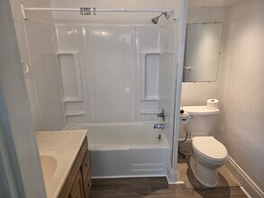 3959 Hazel Ave, Unit 3959 Hazel Ave Apt 2 in Cincinnati, OH - Building Photo - Building Photo