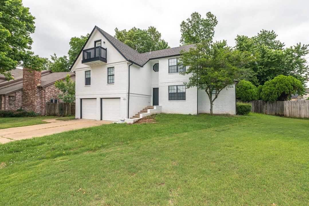 9225 S Fulton Ave in Tulsa, OK - Building Photo