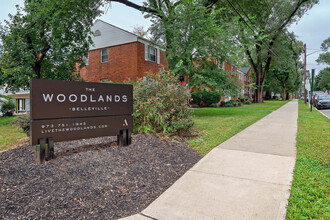 The Woodlands in Belleville, NJ - Building Photo - Building Photo