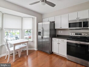 43 Parkhill Pl in Perry Hall, MD - Building Photo - Building Photo