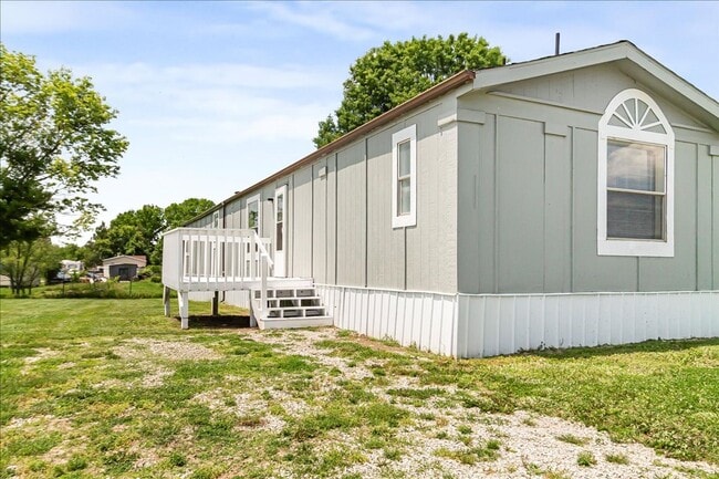 property at 534 SE 650th Rd