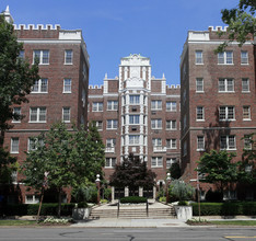 3901 Connecticut Ave NW in Washington, DC - Foto de edificio - Building Photo