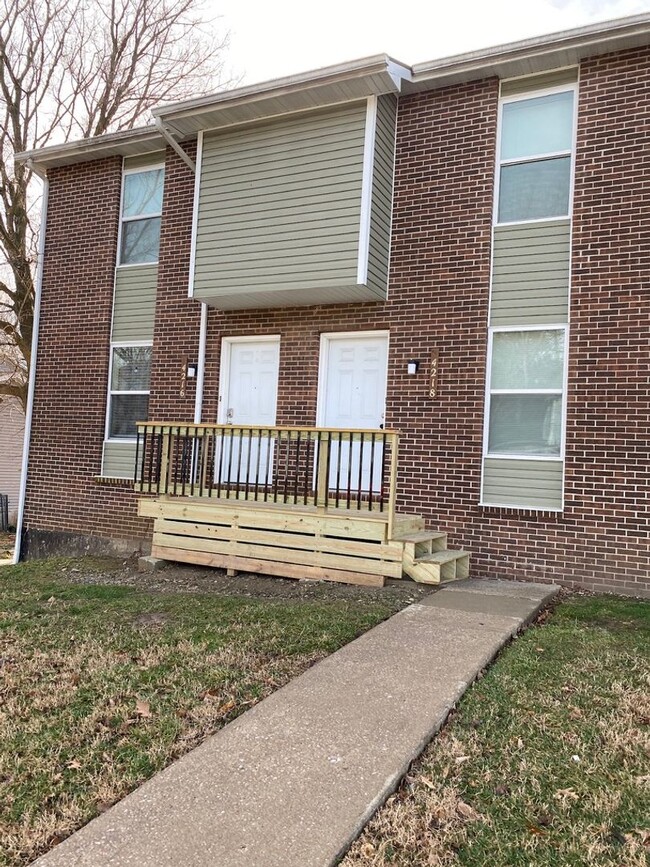 property at 4216 W Bethany Dr