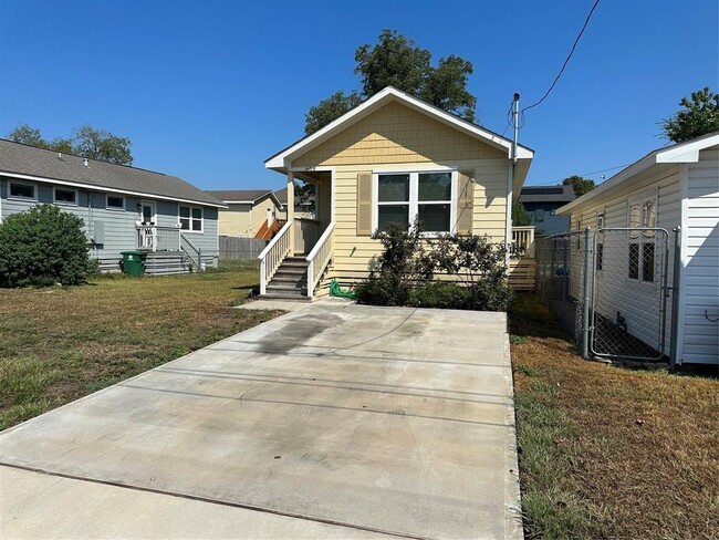 609 E 34th St in Houston, TX - Building Photo - Building Photo