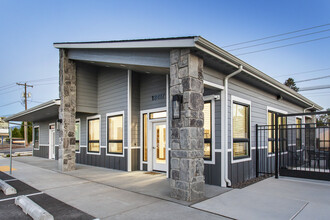 Cameo Flats in Spokane Valley, WA - Building Photo - Building Photo