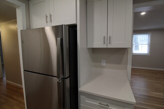 63 Newton St, Unit 3 in Somerville, MA - Foto de edificio - Building Photo