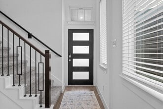 120 Red Cascade Trl in Willis, TX - Building Photo - Building Photo