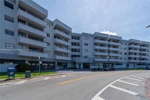 7300 Wayne Ave in Miami Beach, FL - Building Photo