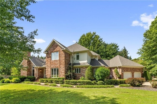 property at 1801 El Contento Cir
