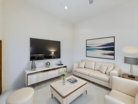 5071 72nd St in San Diego, CA - Building Photo