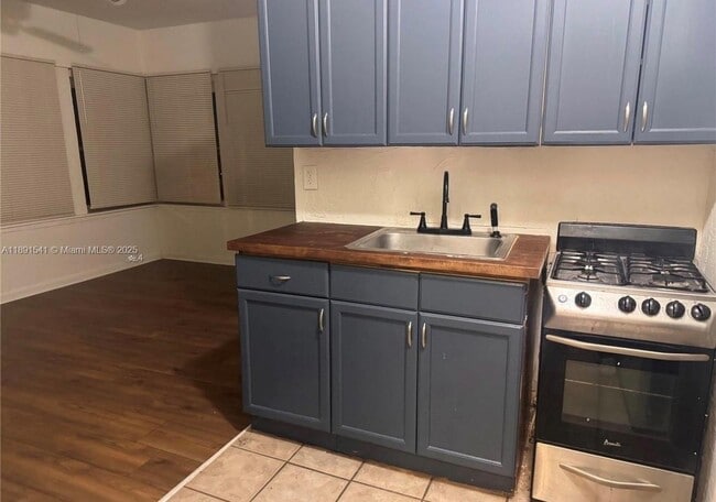 property at 1555 Pennsylvania Ave