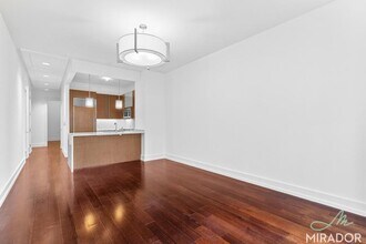 2 Water St in New York, NY - Building Photo - Building Photo