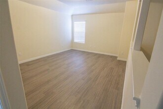 952 Park Ridge Ct in La Marque, TX - Building Photo - Building Photo