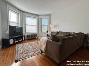 175 Harvard St, Unit 1 in Brookline, MA - Building Photo - Building Photo