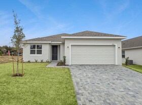 3772 Watercliff Cir in Grand Island, FL - Building Photo