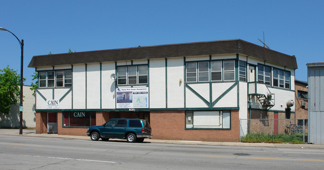 Douglas Avenue Apartments