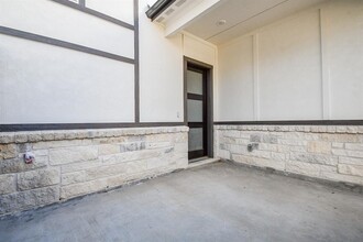 3004 Valley Peak Dr in Houston, TX - Building Photo - Building Photo