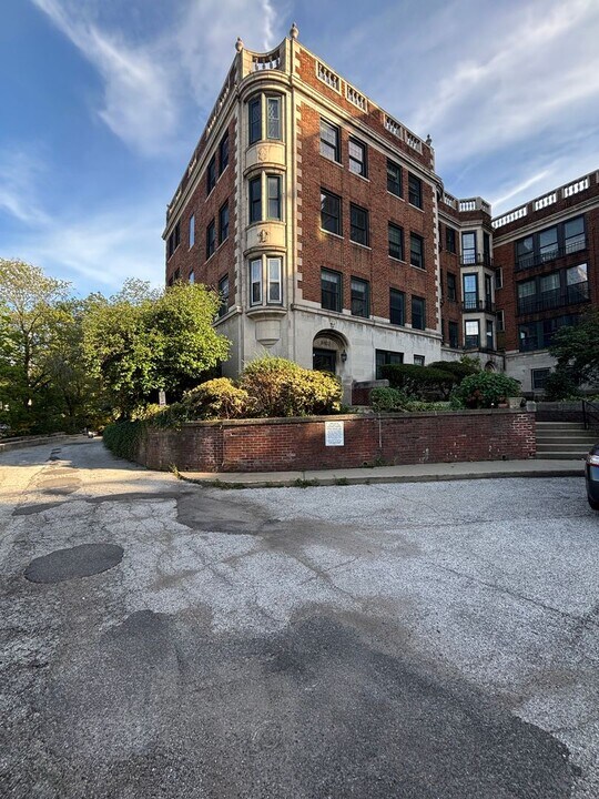 11432 Cedar Glen Pkwy in Cleveland, OH - Building Photo