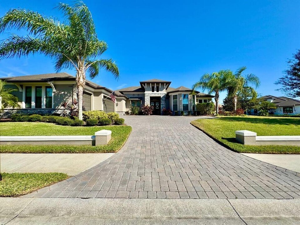 10605 Sabella Dr in Trinity, FL - Building Photo