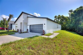 331 Royal Palm Wy in Winter Haven, FL - Building Photo - Building Photo